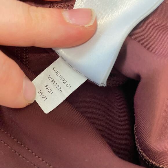 Athleta Women's Leggings Ultimate Stash Pocket Tight Red Crimson Size X Large - Picture 7 of 8